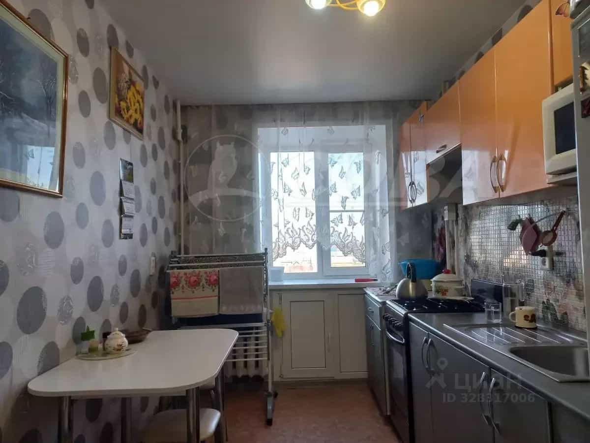 Россия, Курган, улица Макаренко, 96к1, фото 2
