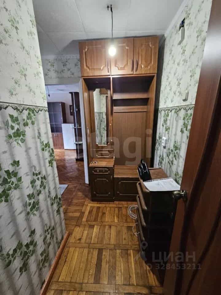 Россия, Республика Адыгея (Адыгея), Майкоп, улица 8 Марта, 19, фото 4