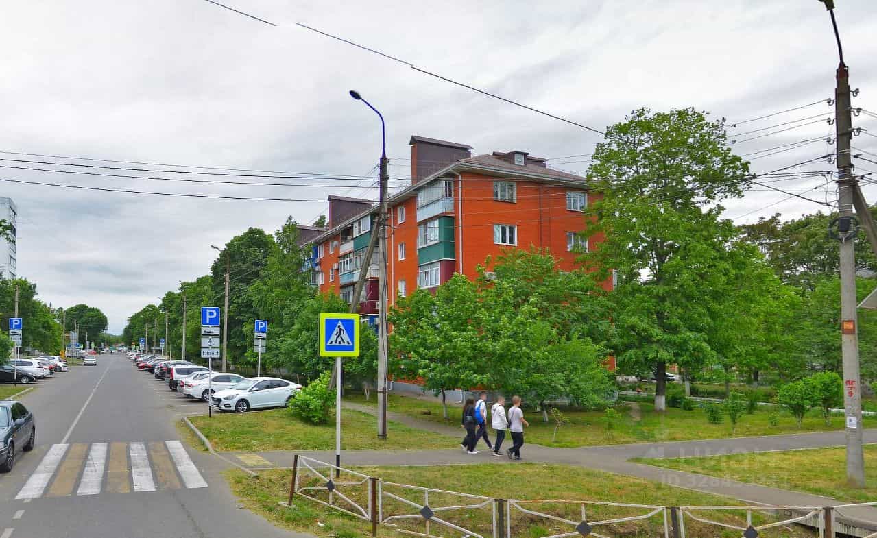 Россия, Республика Адыгея (Адыгея), Майкоп, улица 8 Марта, 19, фото 5