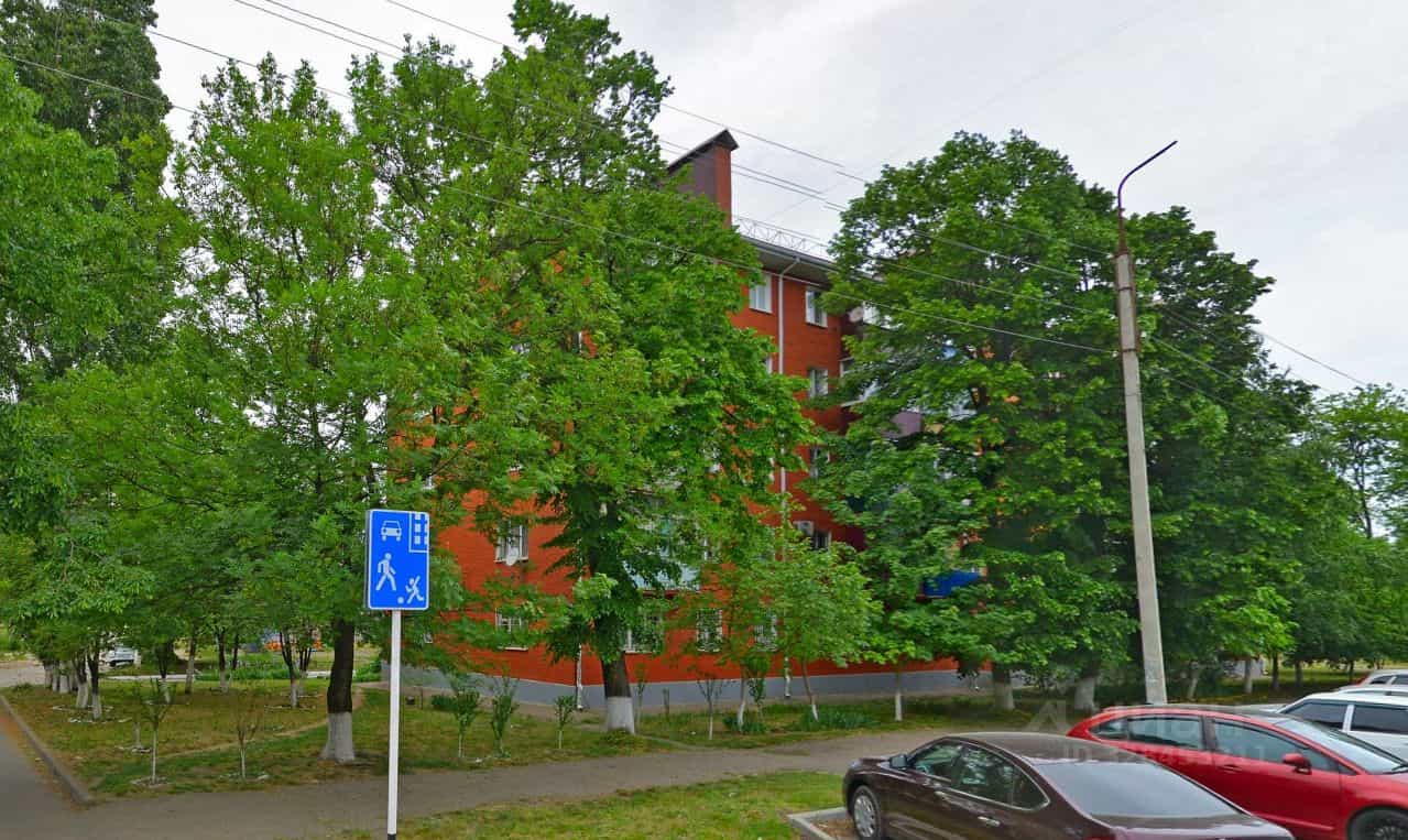 Россия, Республика Адыгея (Адыгея), Майкоп, улица 8 Марта, 19, фото 11
