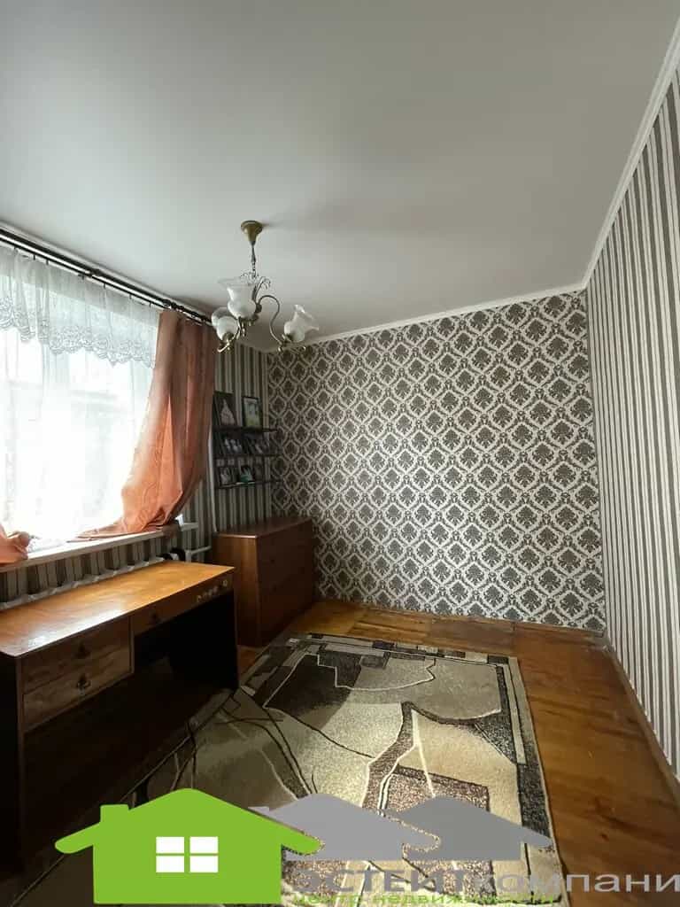 Беларусь, Гродненская область, Новогрудок, улица Горбатова, 10, фото 13