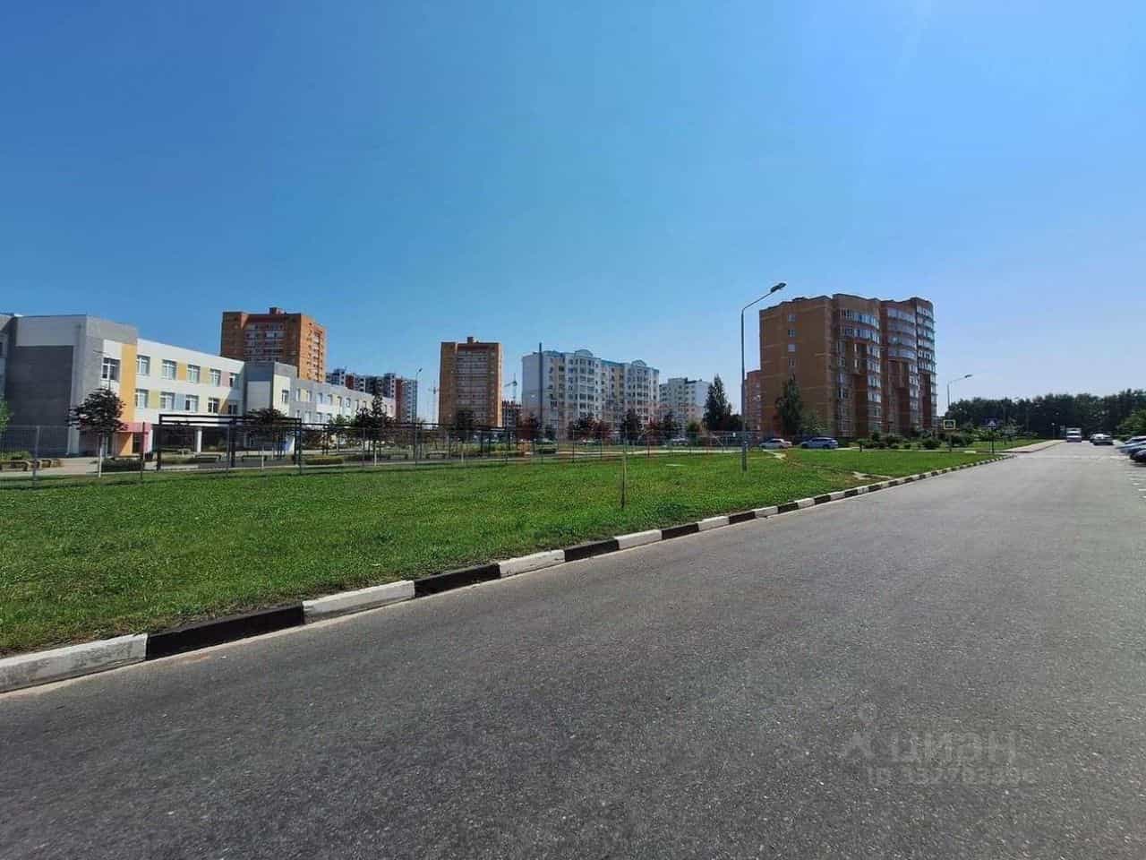 Россия, Белгородская область, Старый Оскол, микрорайон Степной, 3
