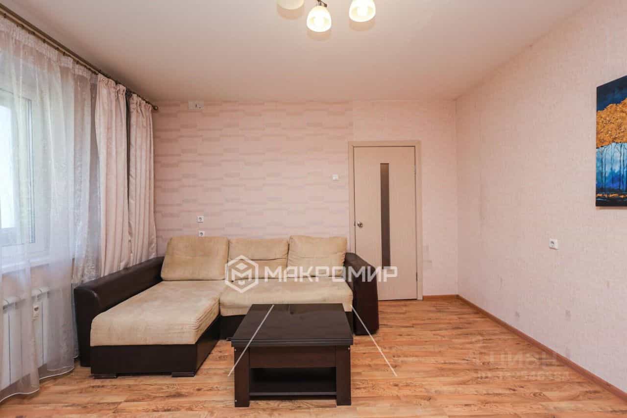 Россия, Челябинск, улица Габдуллы Тукая, 13, фото 4