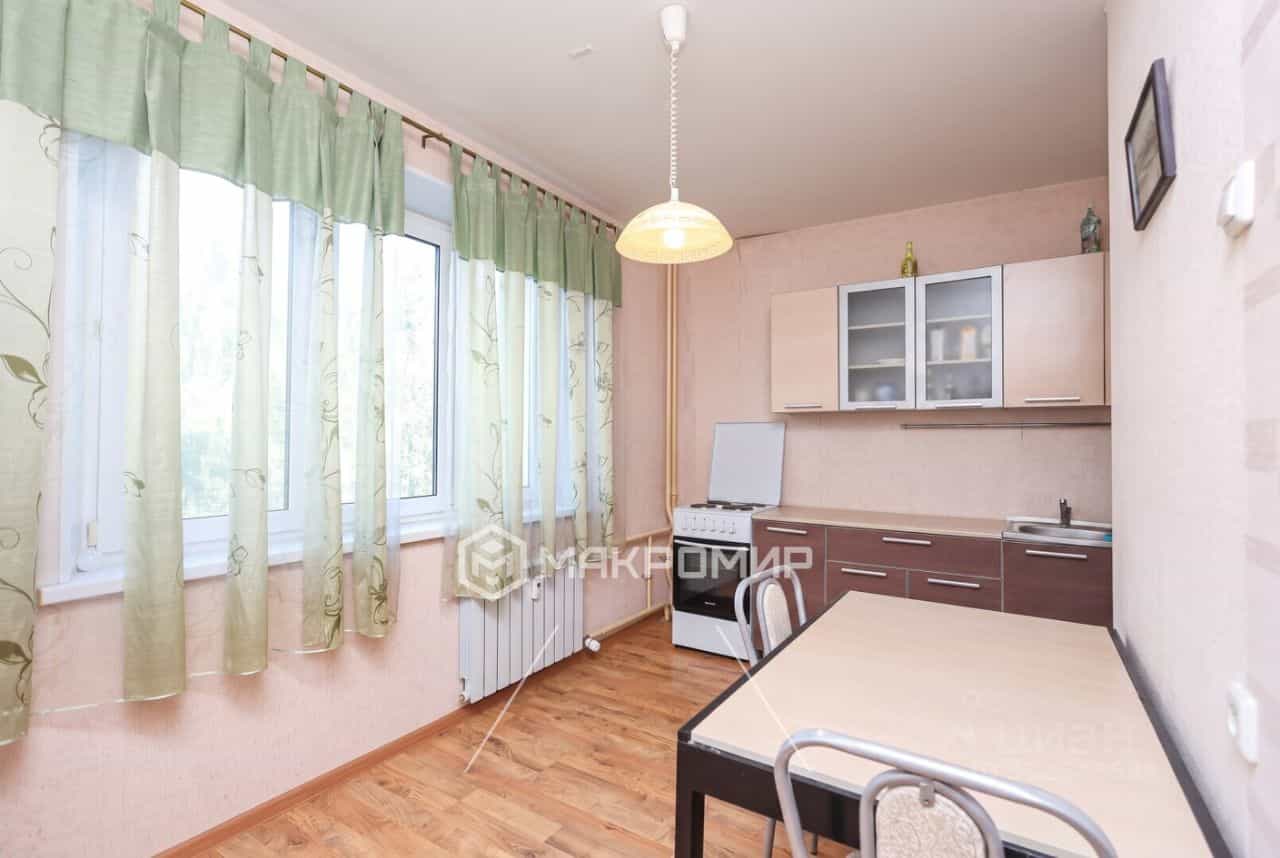 Россия, Челябинск, улица Габдуллы Тукая, 13, фото 9