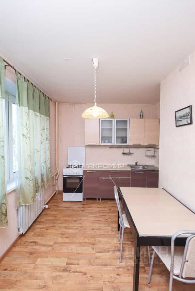 Россия, Челябинск, улица Габдуллы Тукая, 13, фото 10