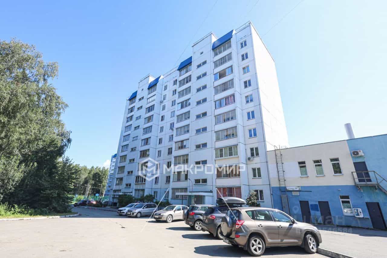 Россия, Челябинск, улица Габдуллы Тукая, 13, фото 29