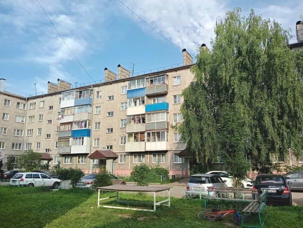 Россия, Кемеровская область — Кузбасс, Осинники, улица Ефимова, 12
