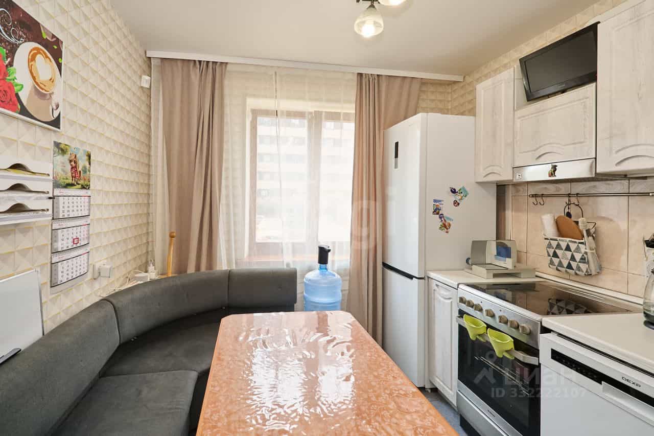 Россия, Кемерово, Октябрьский проспект, 61Б, фото 8