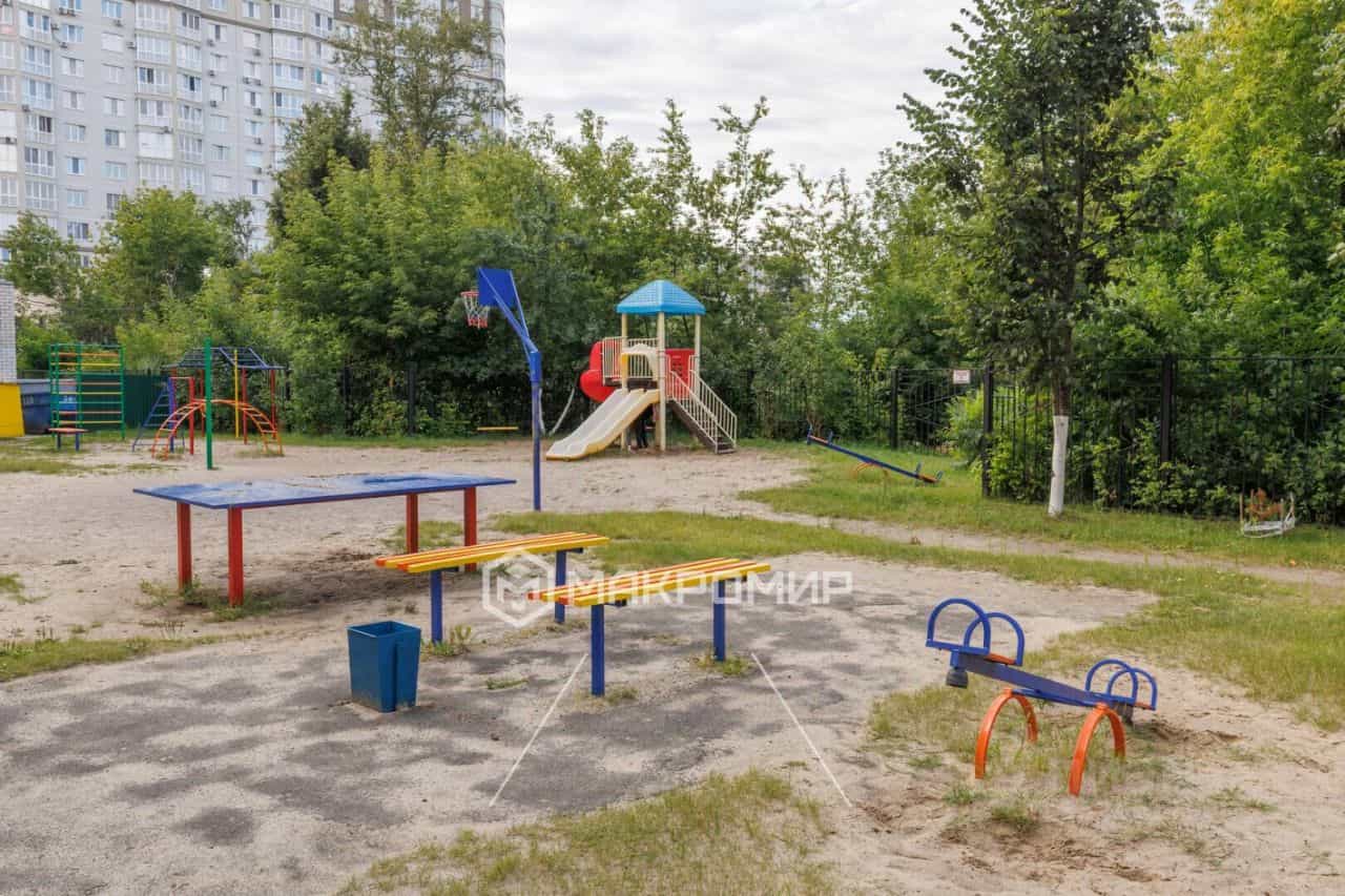 Россия, Брянск, улица Челюскинцев, 11, фото 25