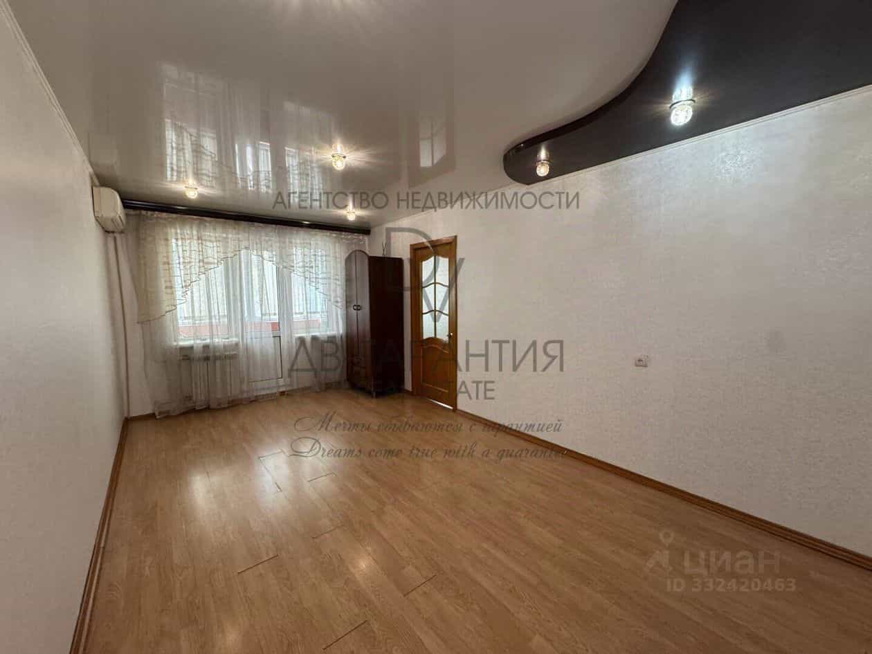 Россия, Хабаровский край, Комсомольск-на-Амуре, Октябрьский проспект, 40, фото 12
