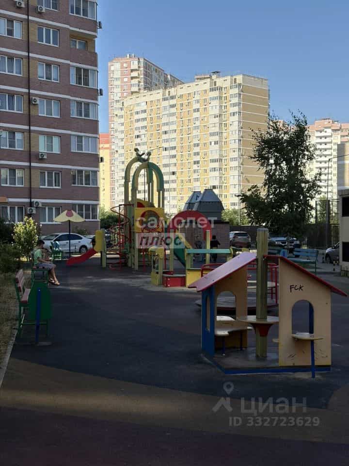 Россия, Краснодар, улица имени Валерия Гассия, 3, фото 17