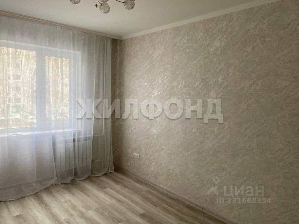Россия, Томск, Ленинский район, микрорайон Каштак, улица Ференца Мюнниха, 38, фото 4