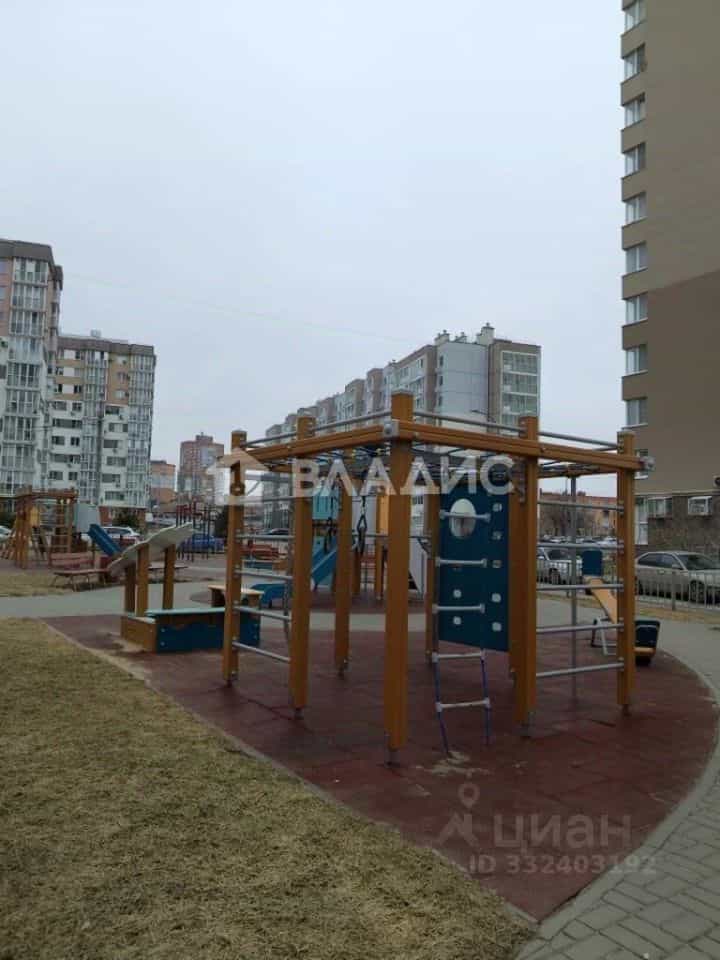 Россия, Волгоград, улица Гаря Хохолова, 4, фото 16