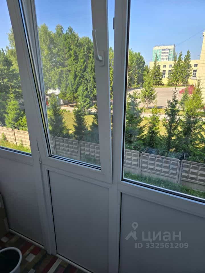 Россия, Омск, улица Челюскинцев, 102к2, фото 9