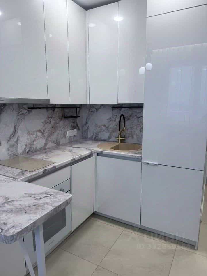 Россия, Иркутск, улица Багратиона, 8/2, фото 3