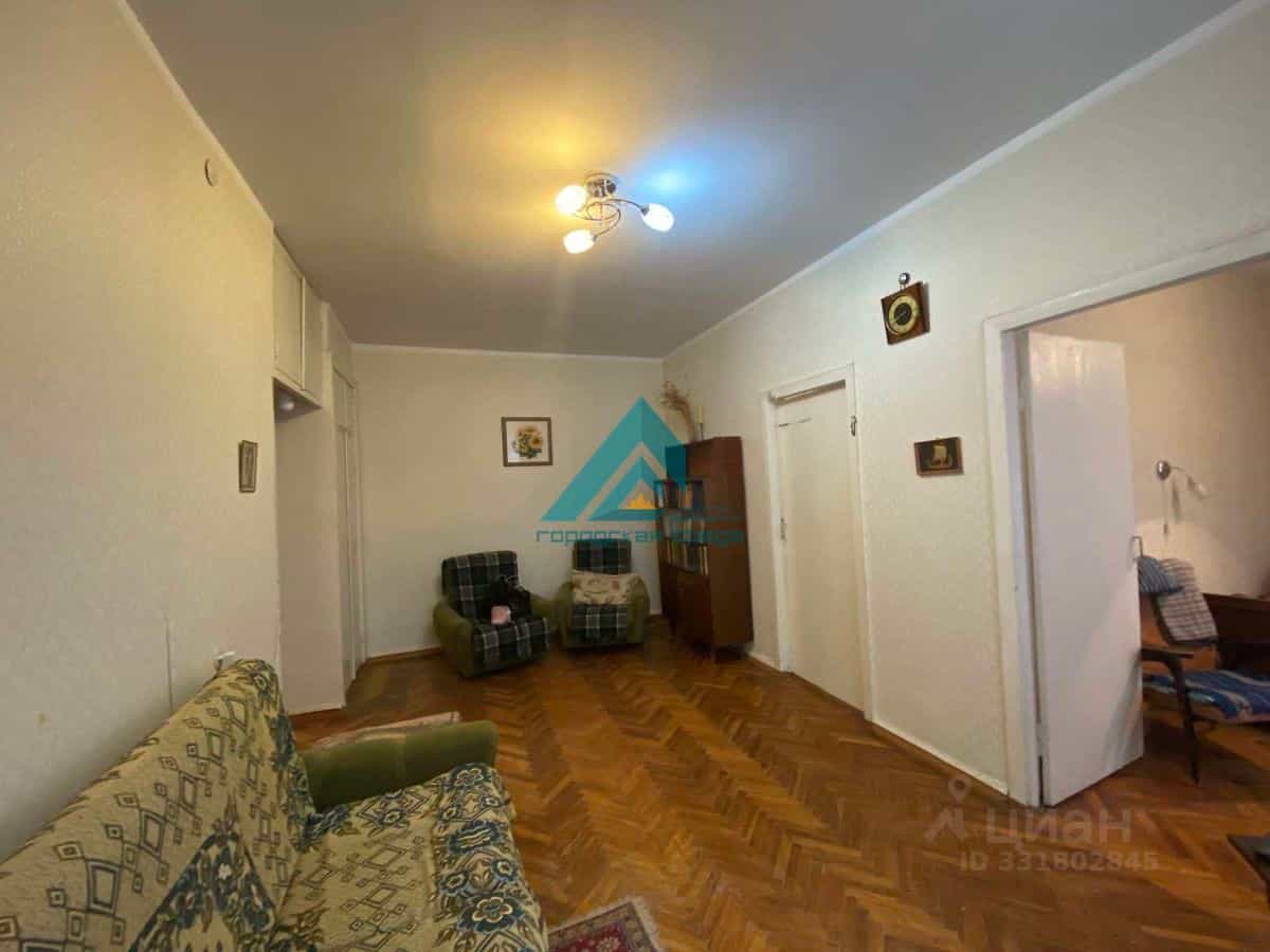 Россия, Оренбург, улица Богдана Хмельницкого, 1Б, фото 2