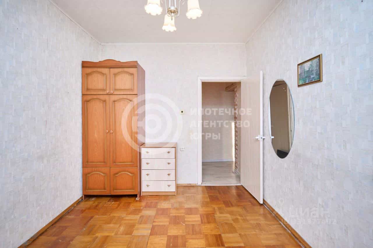 Россия, Ханты-Мансийск, улица Энгельса, 15, фото 16
