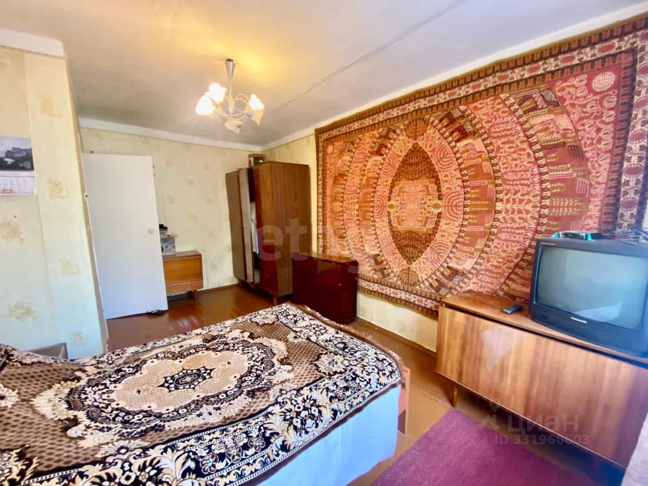 Россия, Псковская область, Остров, улица Шумейко, 2, фото 9