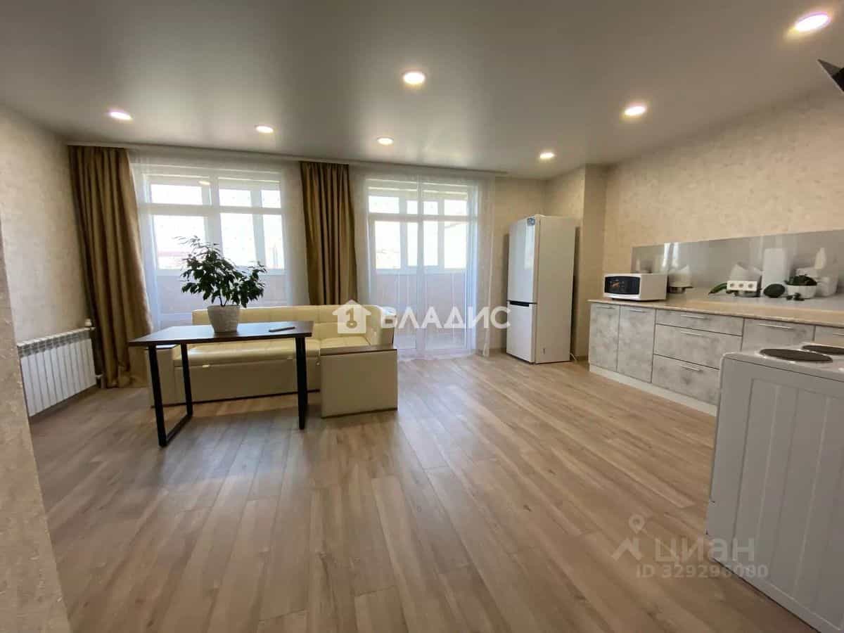 Россия, Приморский край, Уссурийск, улица Бирюкова, 16, фото 8