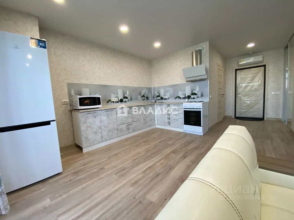 Россия, Приморский край, Уссурийск, улица Бирюкова, 16, фото 15