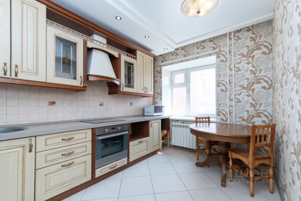 Россия, Новосибирск, улица Орджоникидзе, 30, фото 2
