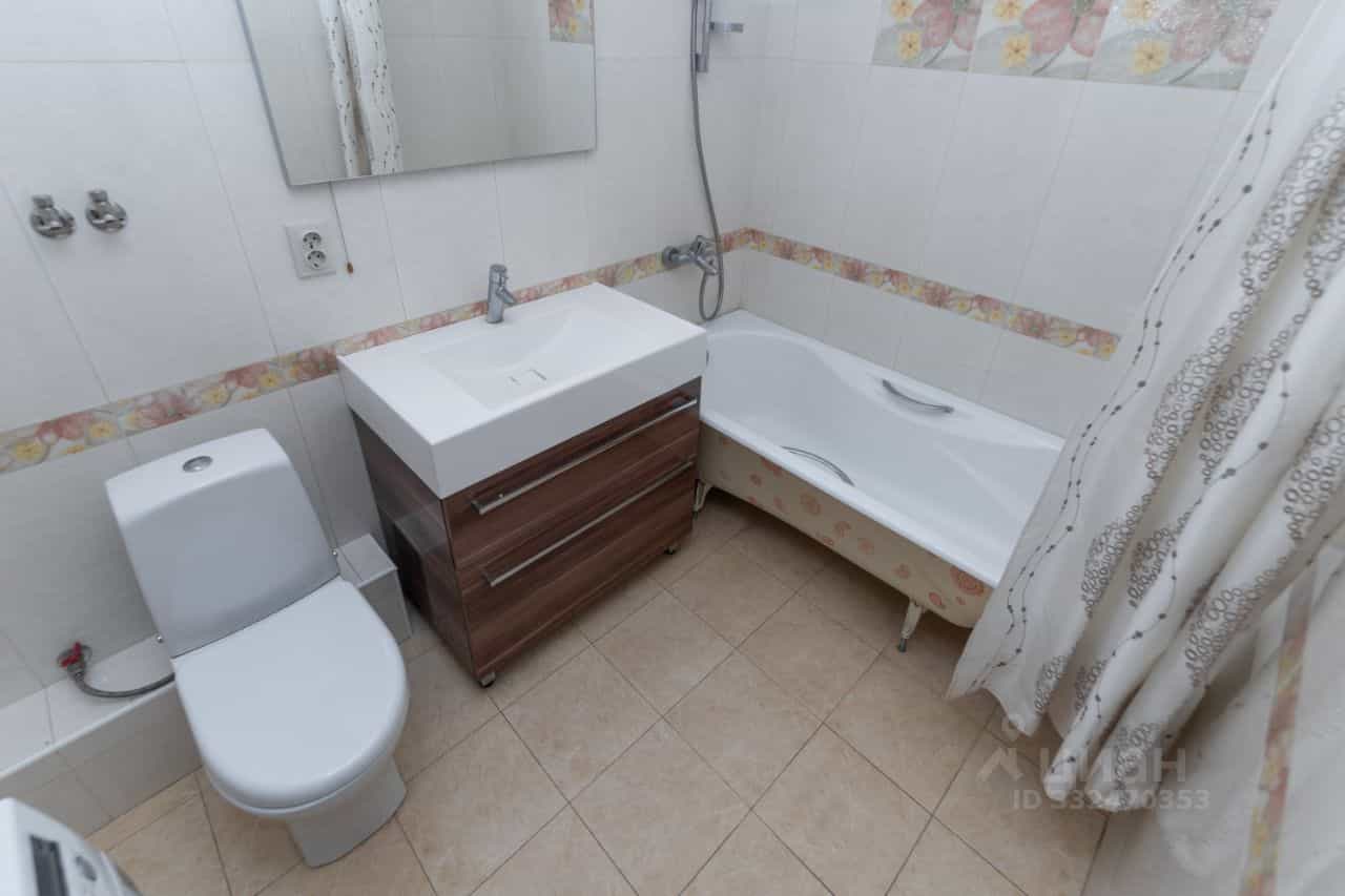 Россия, Новосибирск, улица Орджоникидзе, 30, фото 16