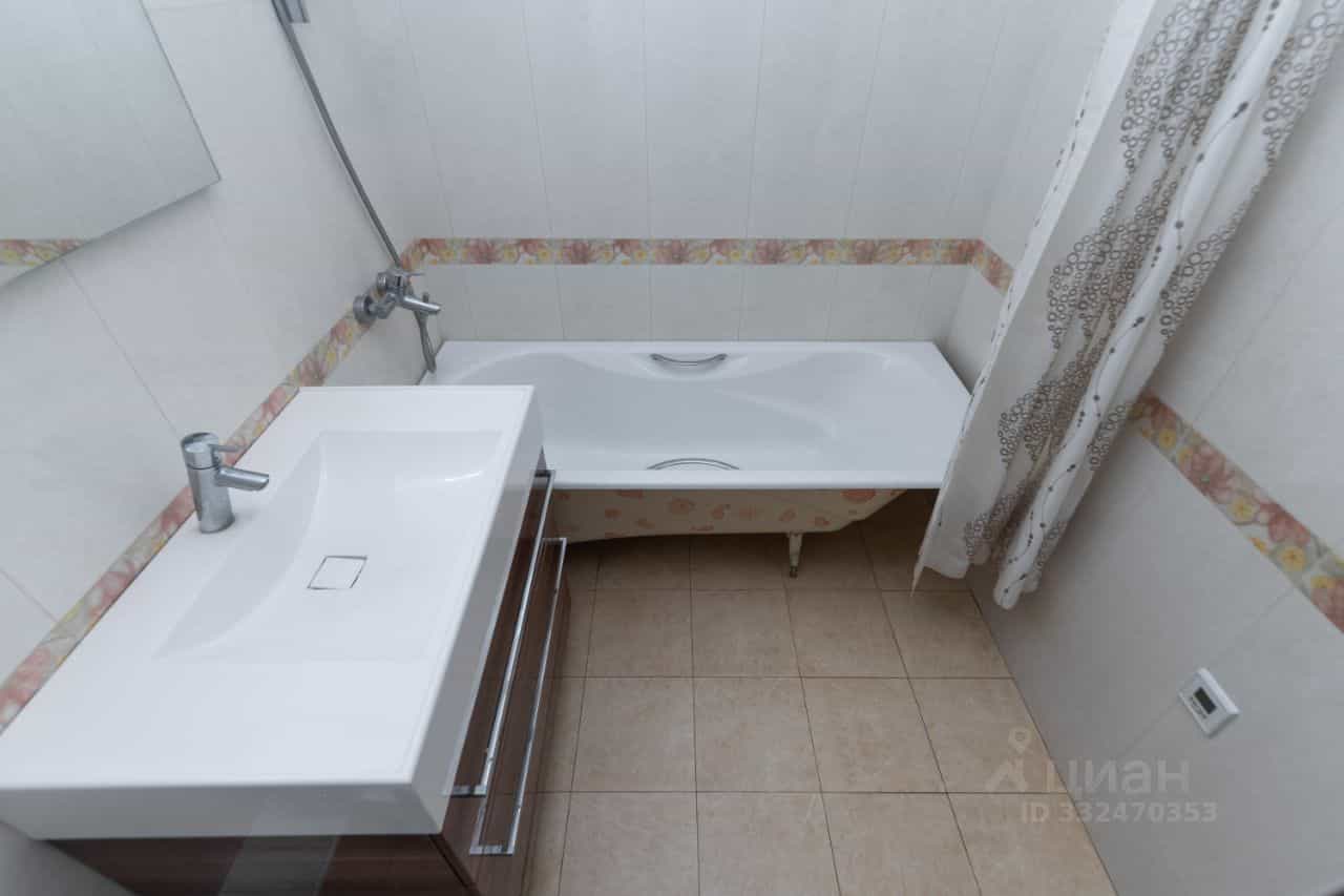 Россия, Новосибирск, улица Орджоникидзе, 30, фото 17