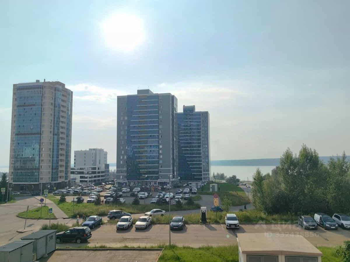Россия, Республика Татарстан (Татарстан), Набережные Челны, улица Раскольникова, 48, фото 17