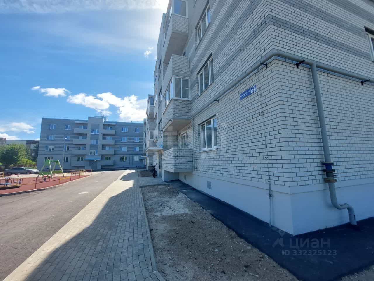 Россия, Ярославская область, Тутаев, Комсомольская улица, 106Б, фото 3