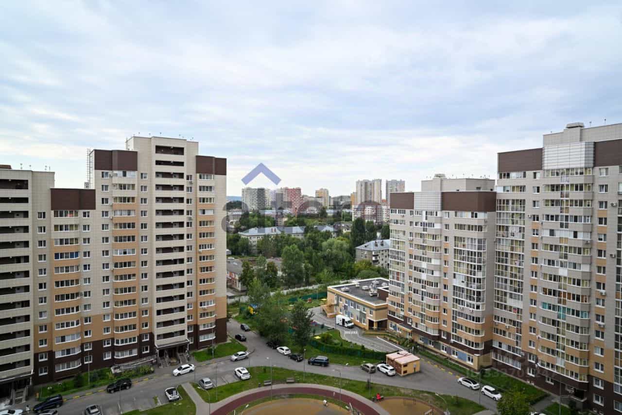 Россия, Республика Татарстан (Татарстан), Казань, проспект Универсиады, 12, фото 13