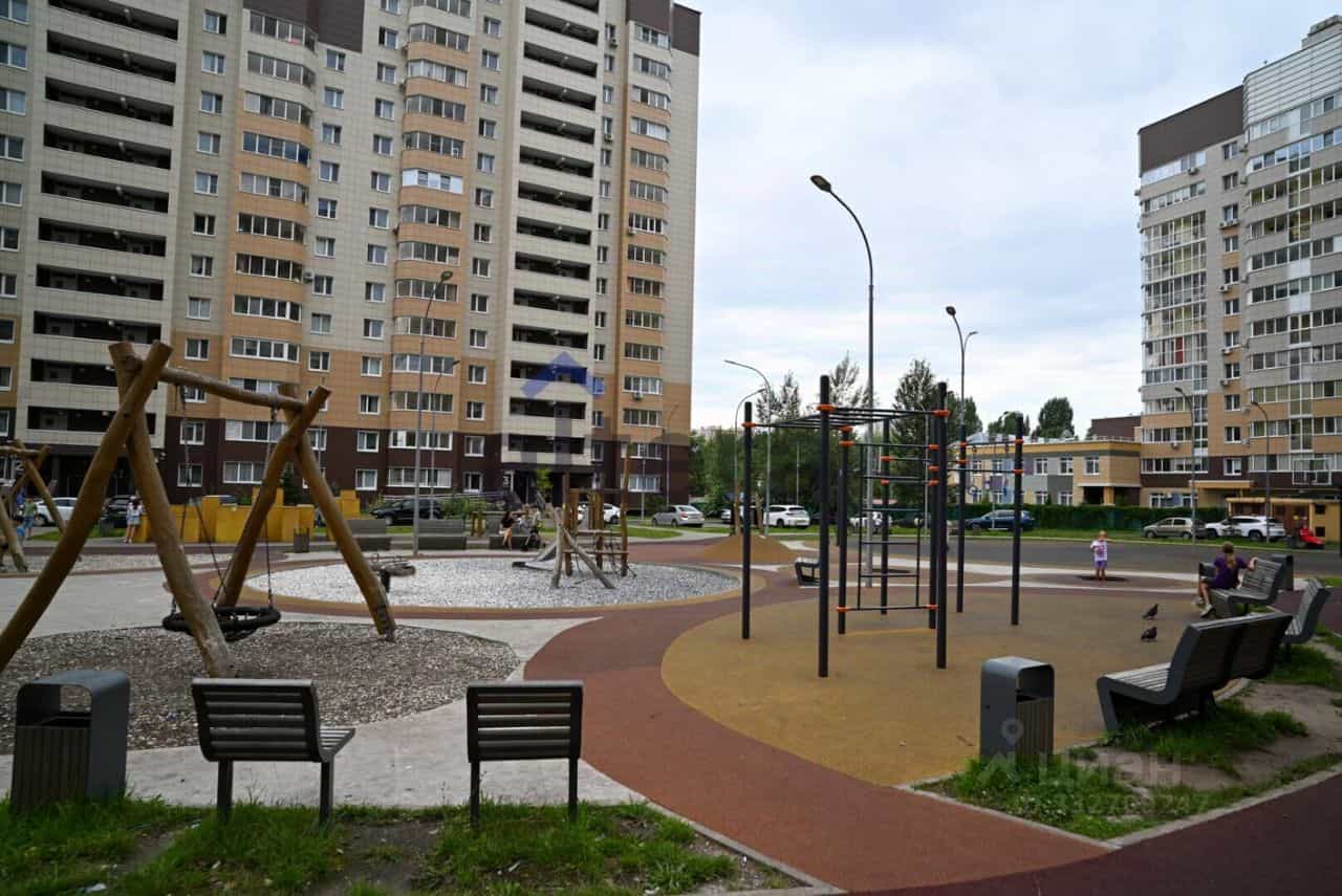Россия, Республика Татарстан (Татарстан), Казань, проспект Универсиады, 12, фото 19