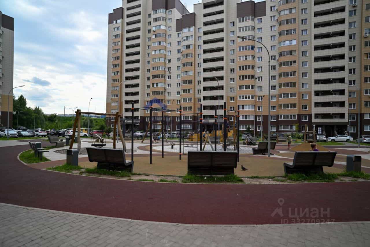 Россия, Республика Татарстан (Татарстан), Казань, проспект Универсиады, 12, фото 30