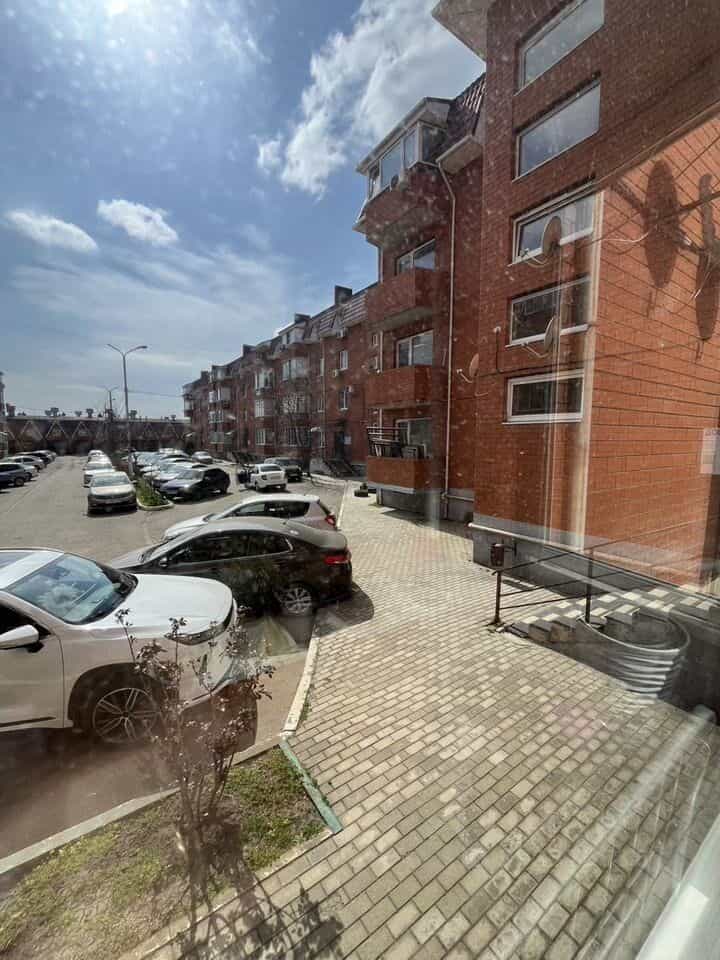 Россия, Республика Адыгея (Адыгея), Тахтамукайский район, посёлок городского типа Яблоновский, улица Гагарина, 155к2, фото 7