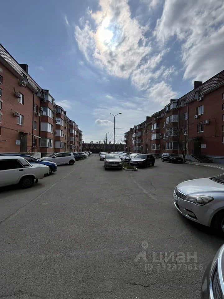 Россия, Республика Адыгея (Адыгея), Тахтамукайский район, посёлок городского типа Яблоновский, улица Гагарина, 155к2, фото 16