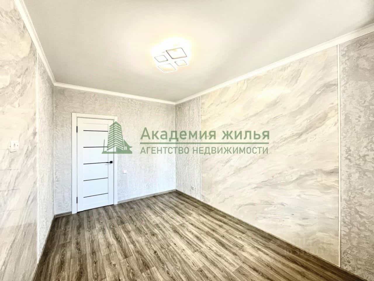 Россия, Саратовская область, Энгельс, проспект Фридриха Энгельса, 8, фото 19