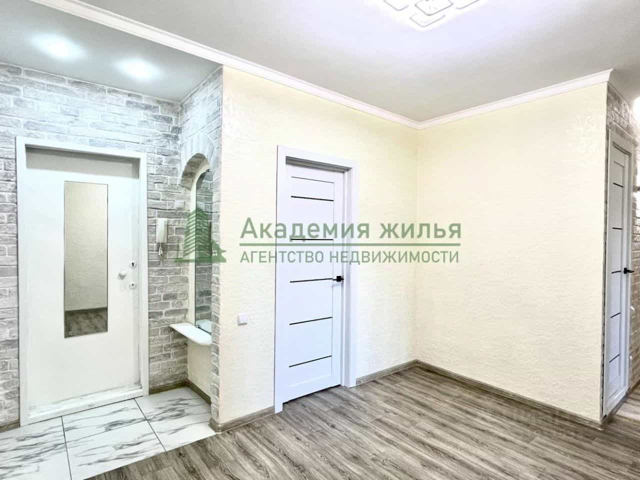 Россия, Саратовская область, Энгельс, проспект Фридриха Энгельса, 8, фото 29