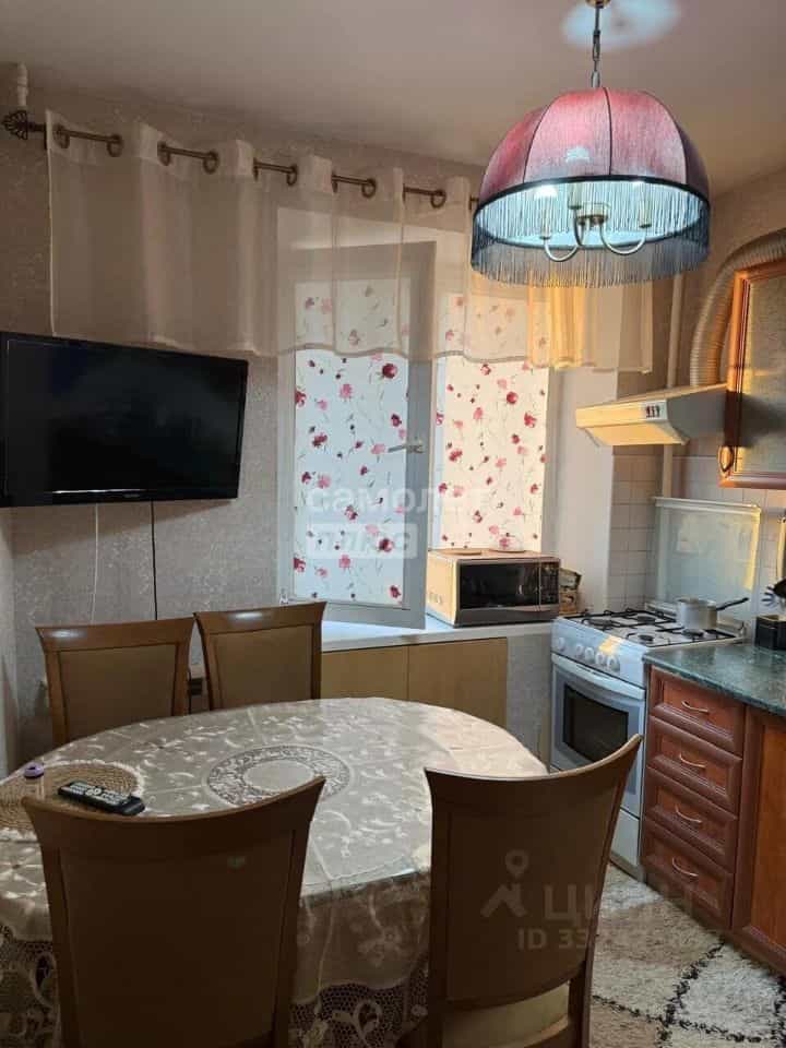 Россия, Республика Калмыкия, Элиста, улица Максима Горького, 14, фото 3