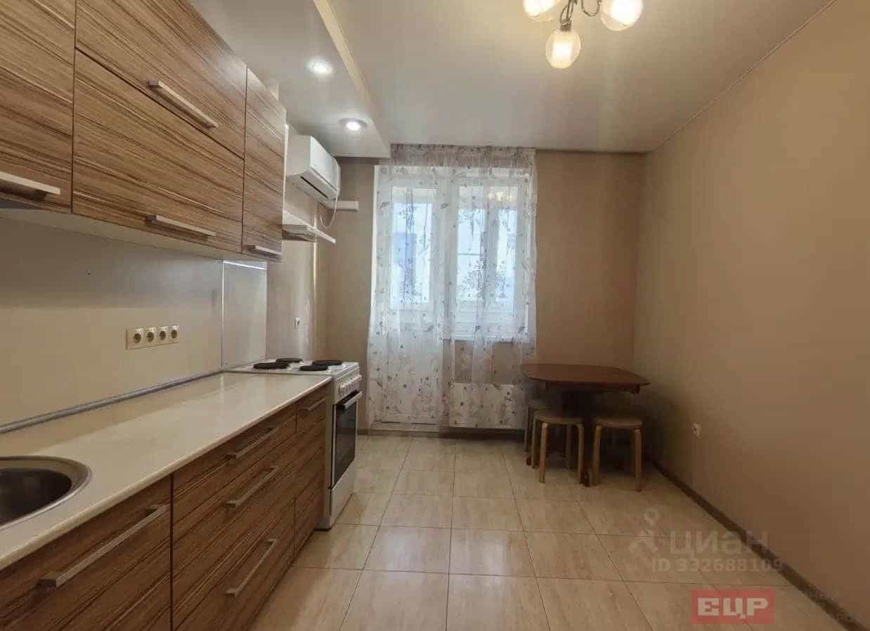Россия, Краснодарский край, Новороссийск, улица Мурата Ахеджака, 6, фото 2