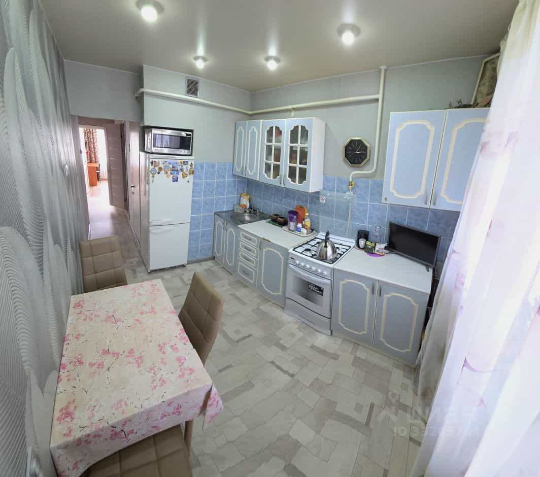 Россия, Пермский край, Березники, улица Черняховского, 38, фото 11