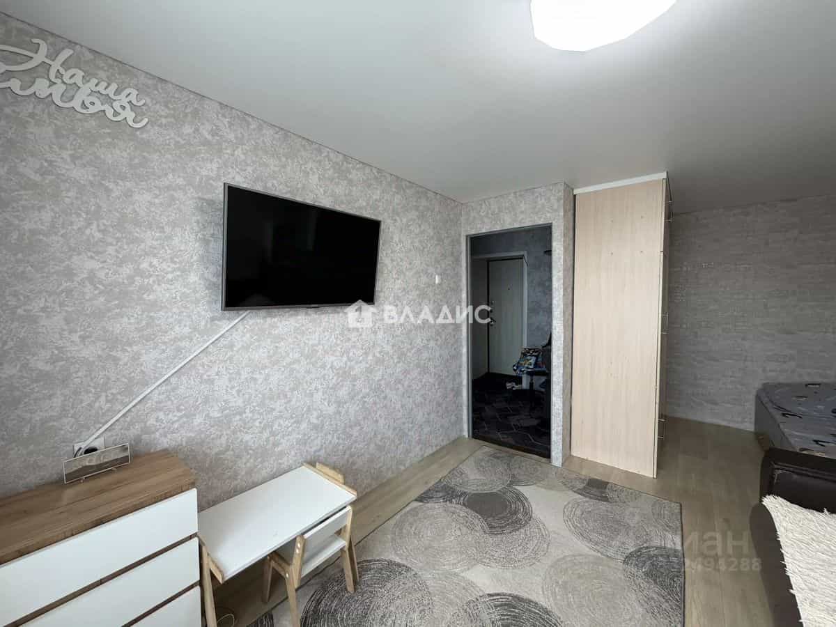Россия, Республика Татарстан (Татарстан), Нижнекамск, проспект Вахитова, 15, фото 9