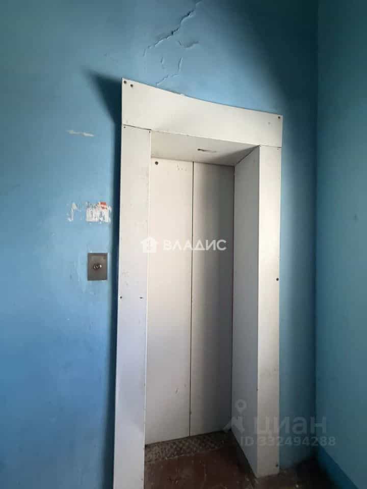 Россия, Республика Татарстан (Татарстан), Нижнекамск, проспект Вахитова, 15, фото 19