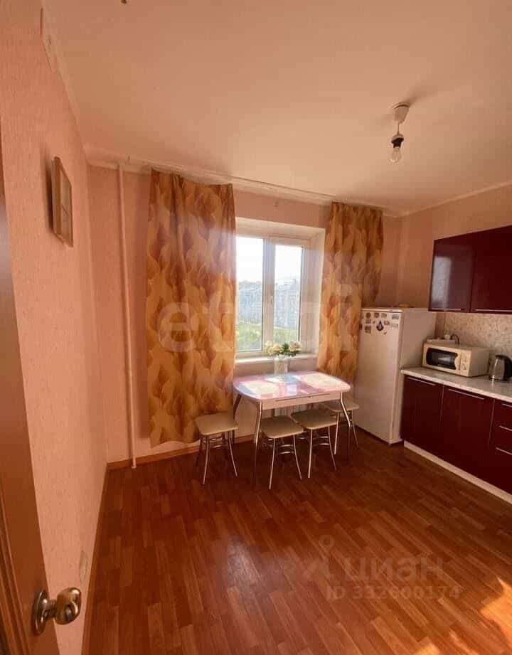 Россия, Курск, проспект Вячеслава Клыкова, 73, фото 9