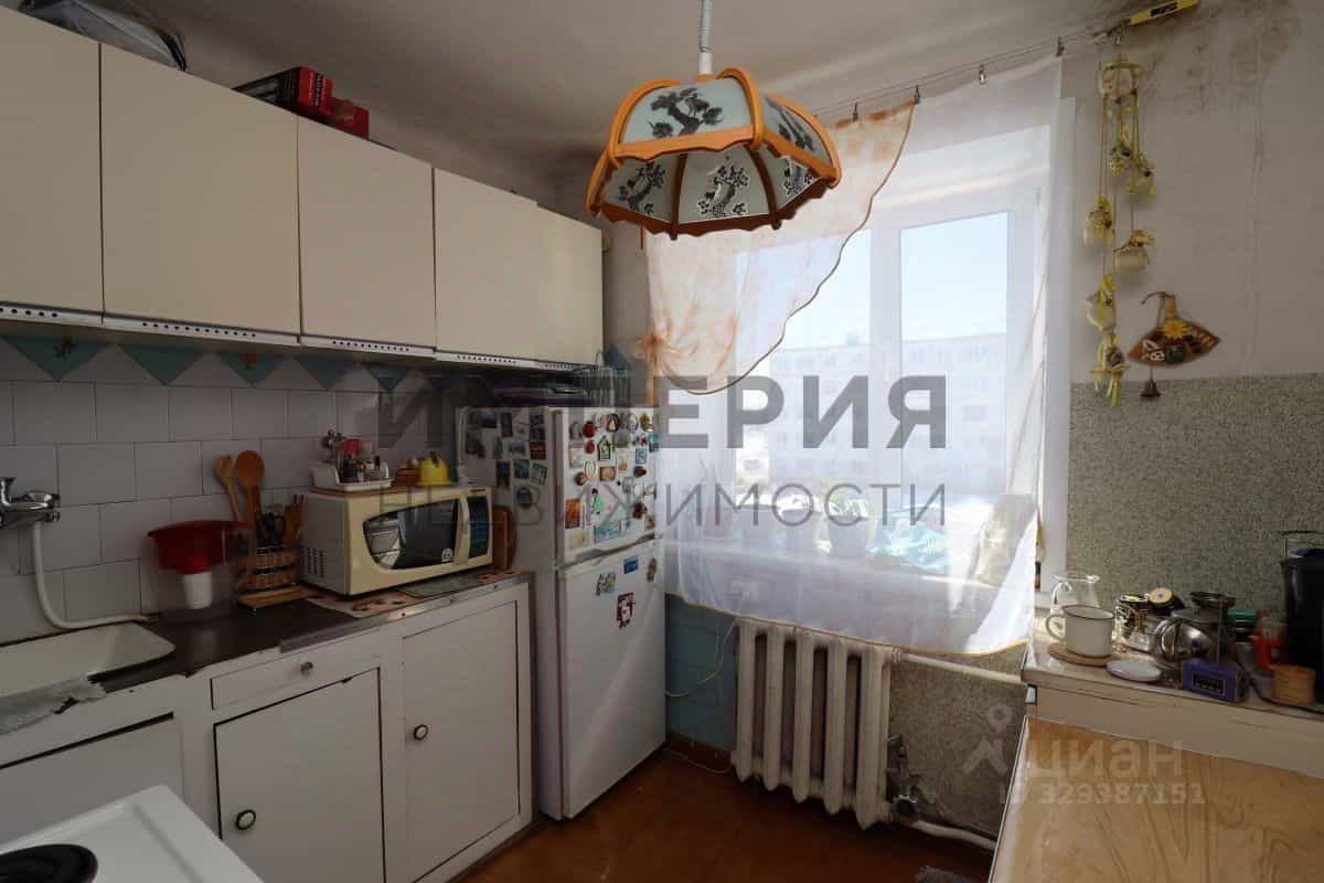 Россия, посёлок городского типа Сокол, улица Гагарина, 5, фото 5