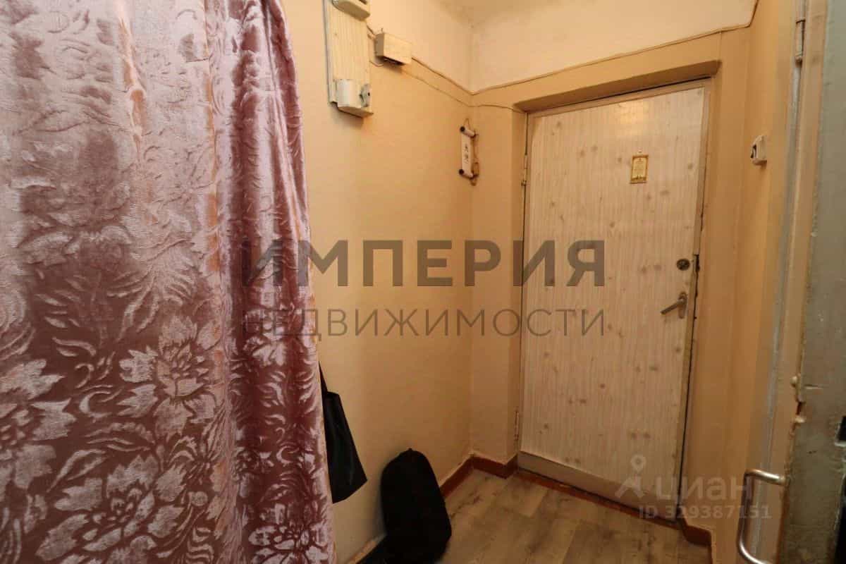 Россия, посёлок городского типа Сокол, улица Гагарина, 5, фото 12