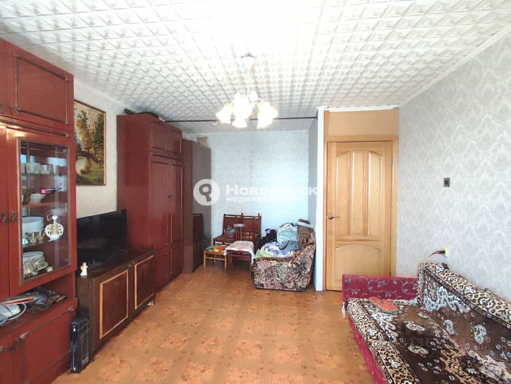Россия, Киров, микрорайон Радужный, улица Конституции, 14, фото 6