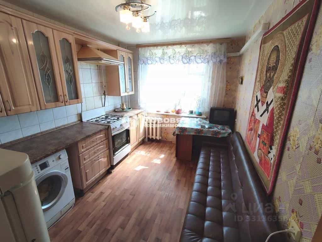 Россия, Киров, микрорайон Радужный, улица Конституции, 14, фото 7