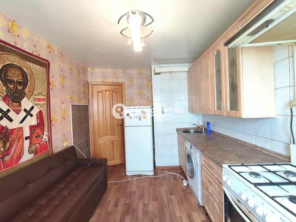 Россия, Киров, микрорайон Радужный, улица Конституции, 14, фото 9