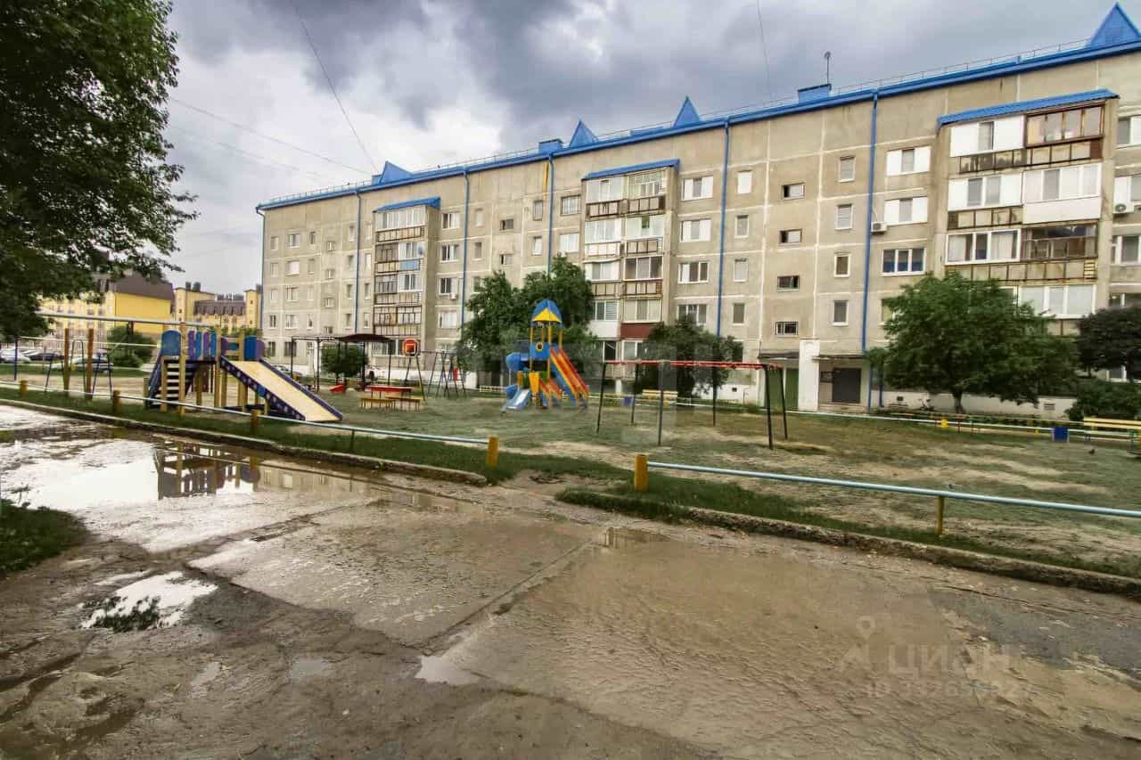 Россия, Тюменский муниципальный округ, рабочий посёлок Винзили, улица 60 лет Октября, 9