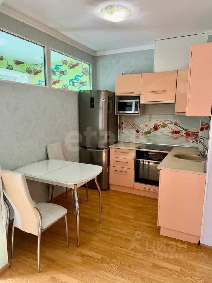 Россия, Республика Алтай, Горно-Алтайск, Советская улица, 9, фото 6