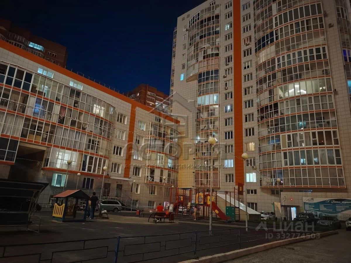 Россия, Красноярск, улица Академика Киренского, 24, фото 8